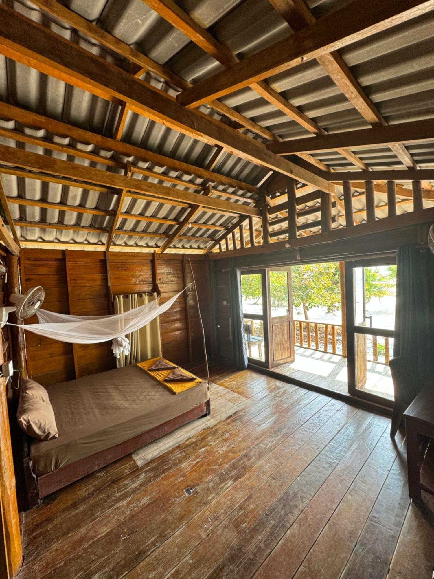 Rafikis Hostel Đảo Koh Rong Ngoại thất bức ảnh