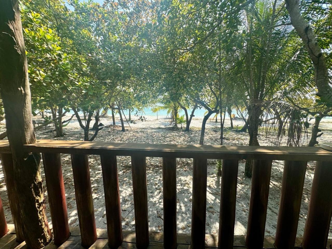 Rafikis Hostel Đảo Koh Rong Ngoại thất bức ảnh